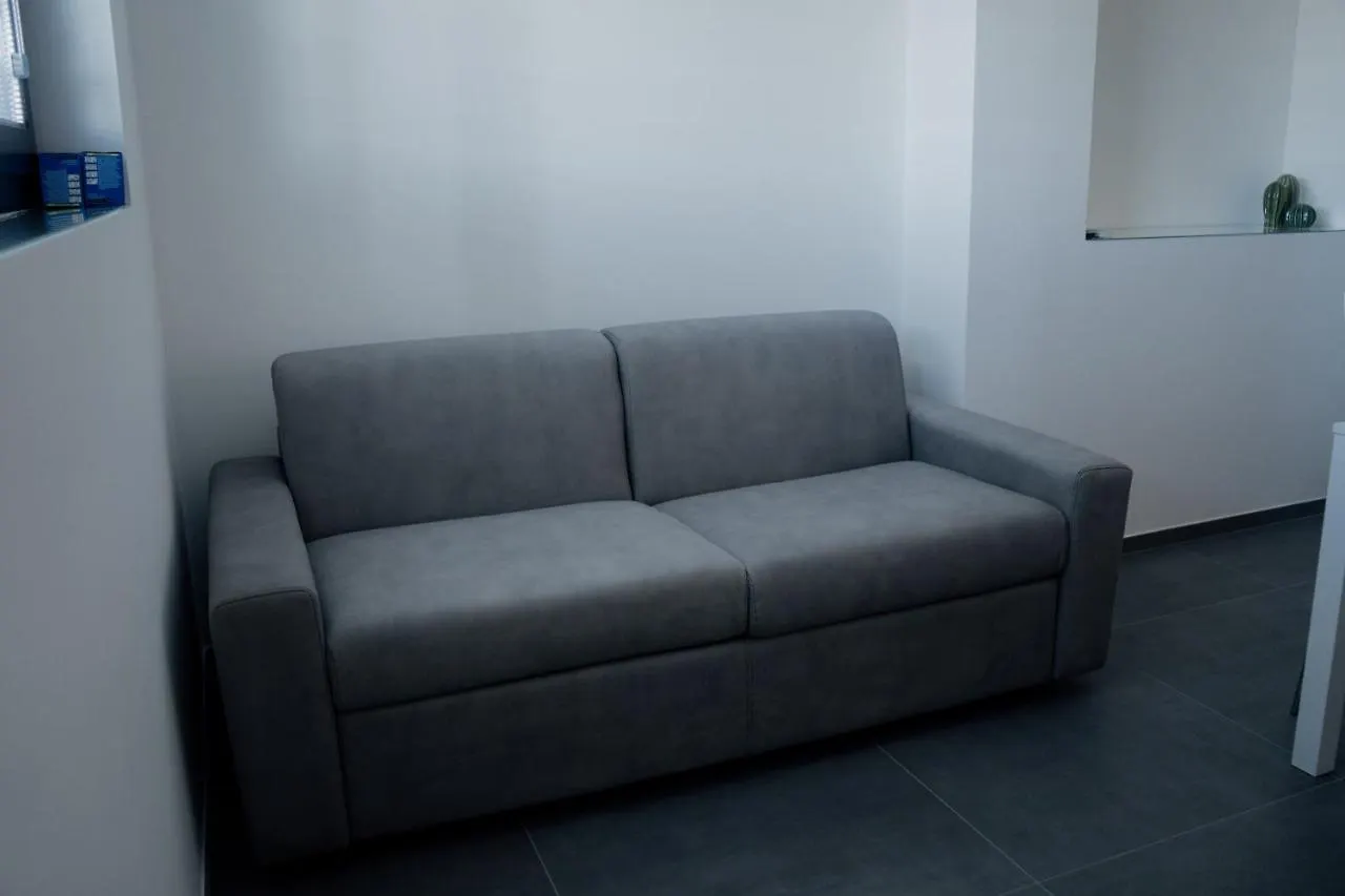 Domus Residence - Lucrezio - Bari 0*,  Italy